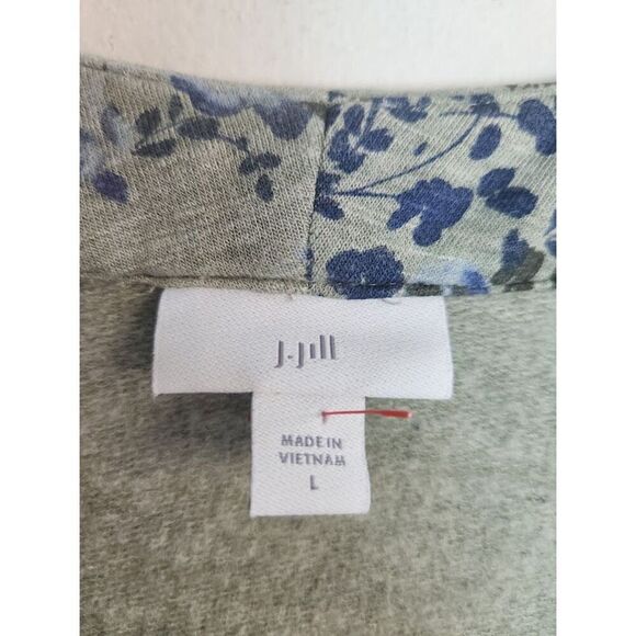 J.Jill Women Gray w/Blue Floral Print Henley Cotton Blend Knit Blouse size Large - Picture 6 of 7